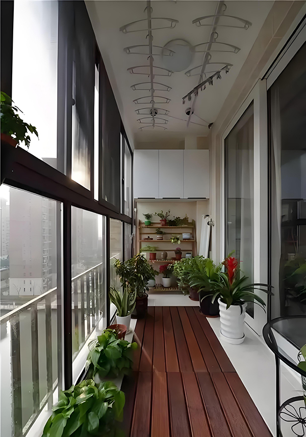 成都装修公司非梵家家居装饰：卧室阳台与客厅阳台相连的装修设计方案3